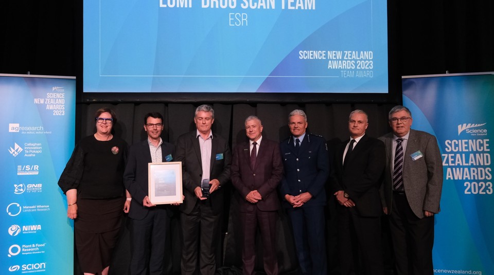 Lumi Drug Scan Team 2023 Science New Zealand Awards Esr
