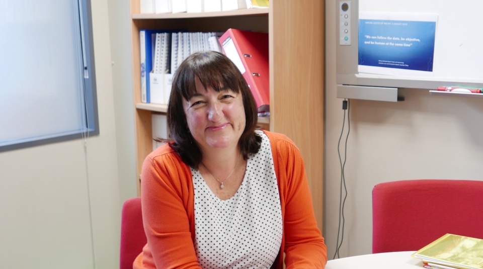 Esr Joanne Hewitt Image Office