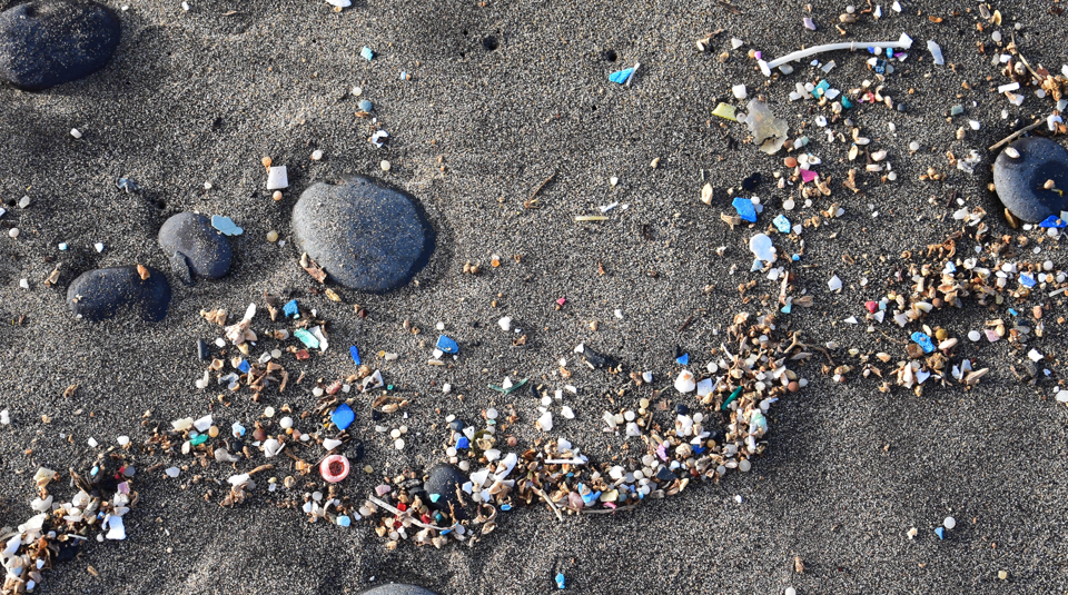 Microplastics header